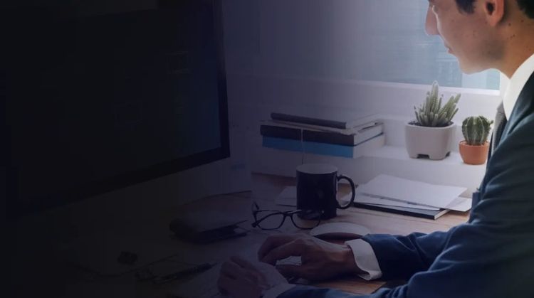 AWS vs Snowflake: Which one is best in 2026